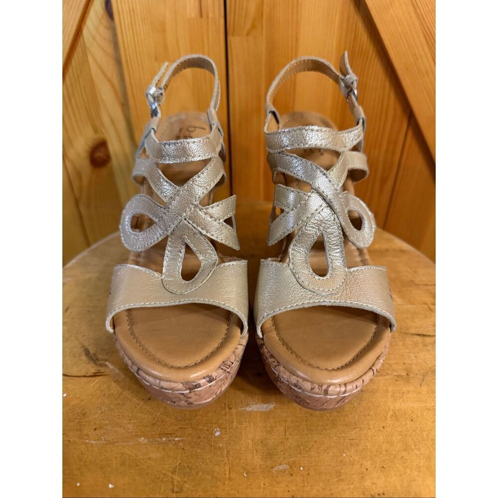 B.o.c. Born Wynda sandals leather cream gold sz 6M - Picture 2 of 8